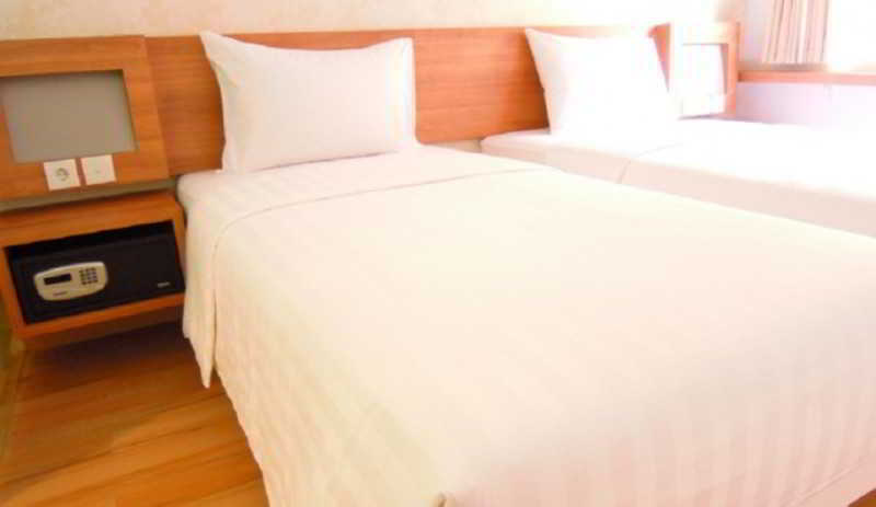 Whiz Hotel Cikini Jakarta Jacarta Exterior foto